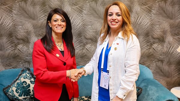 لقاء وزيرة التعاون