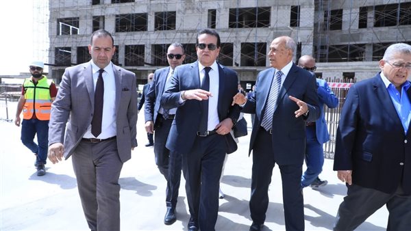 وزير الصحة يتفقد