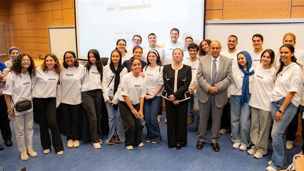 وزيرة البيئة