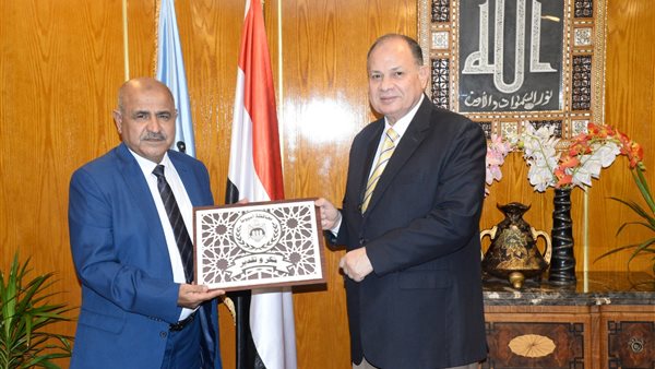  تكريم مصطفى على