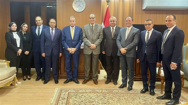 رئيس وأعضاء النيابة