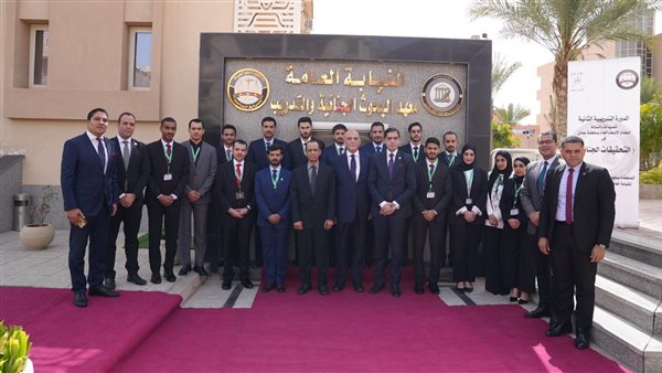 الوفد العماني