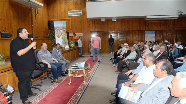 محافظ أسيوط 