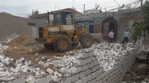 استمرار إزالة البناء