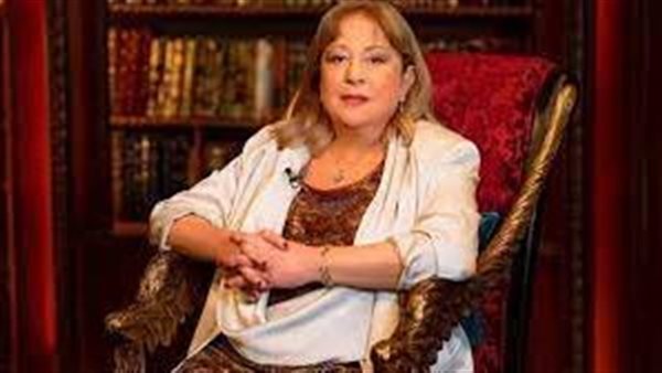 الفنانة سمية الألفي