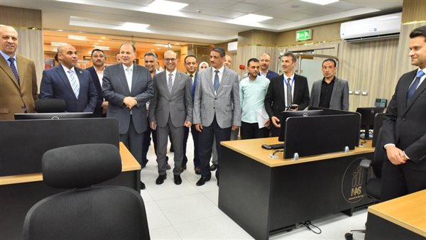 محافظ أسيوط يتفقد