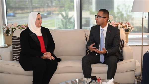 نيفين القباج ورئيس