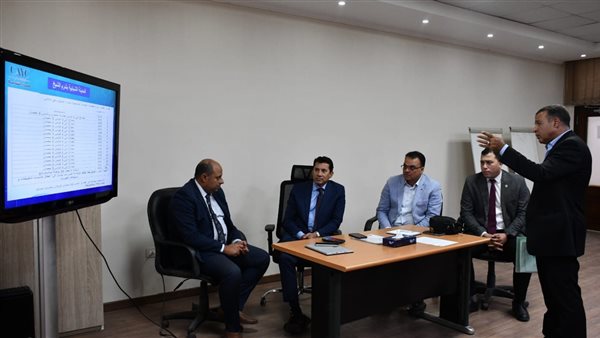 وزير الشباب والرياضة