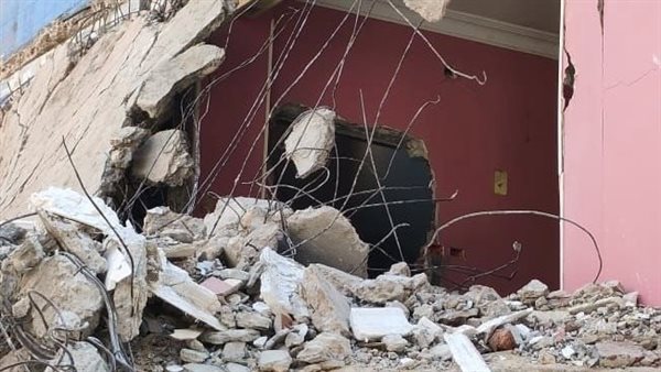 انهيار منزل