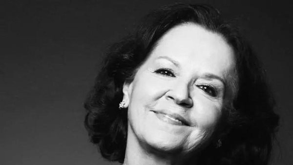 الممثلة التركية فاطمة