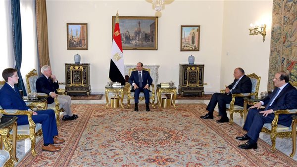 الرئيس المصري يستقبل