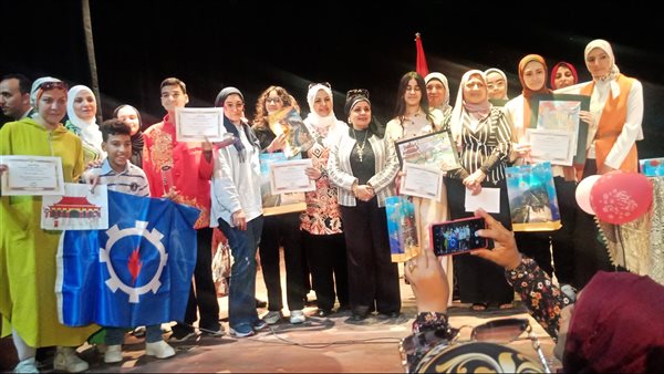 تكريم الطلاب المبدعين