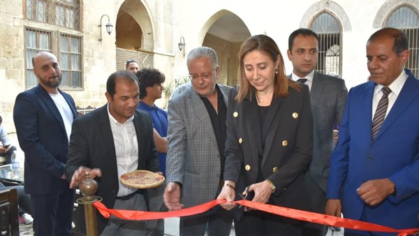 وزيرة الثقافة تفتتح