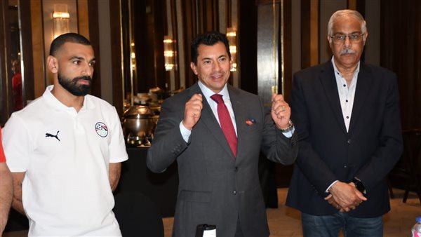 وزير الشباب والرياضة