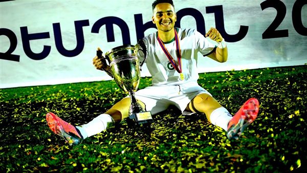 حسام محمد لاعب نادي