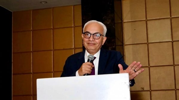  الدكتور رضا حجازي