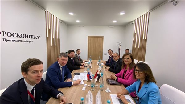 فعاليات منتدى دول