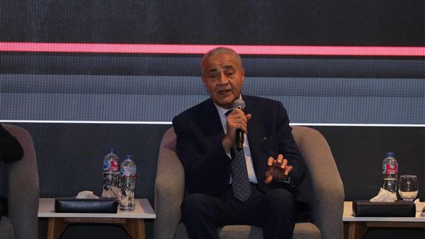 وزير التموين 