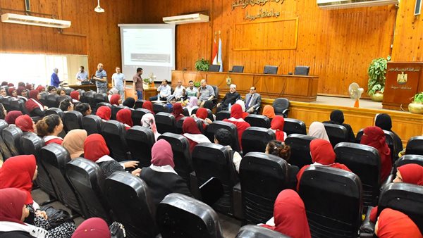 محافظ أسيوط