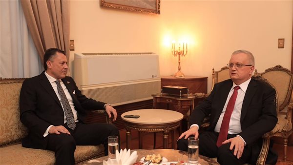 وزير السياحة