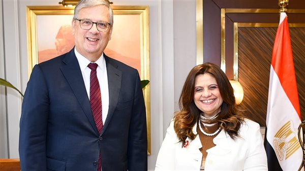 وزيرة الهجرة تستقبل