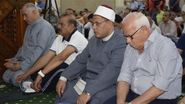 محافظ بورسعيد يؤدي