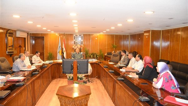 عصام سعد يلتقي يسرى