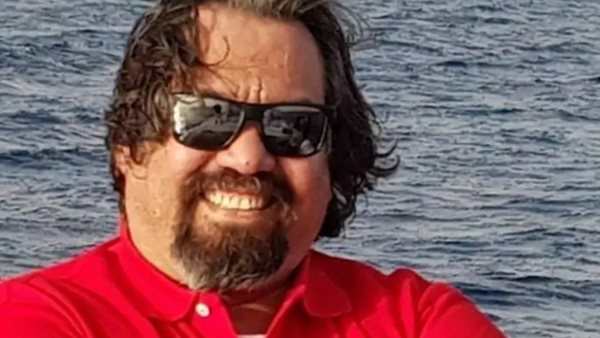 قائد الطائرة 