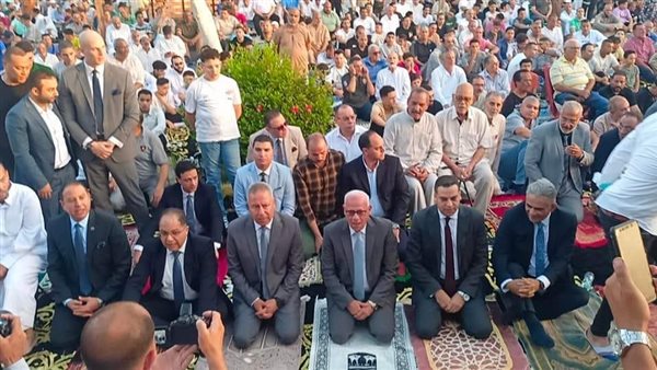 محافظ بورسعيد أثناء