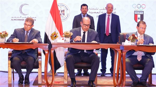  توقيع عقد الرعاية