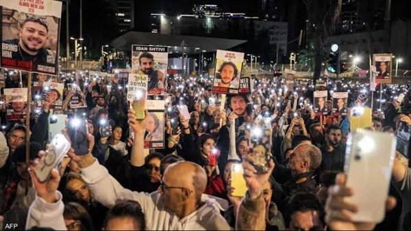 عائلات الرهائن الإسرائيليين