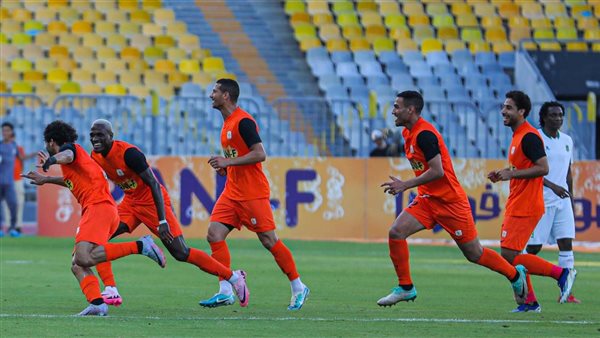 فرحة لاعبي فاركو