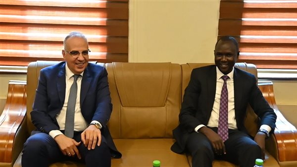 وزير الموارد المائية