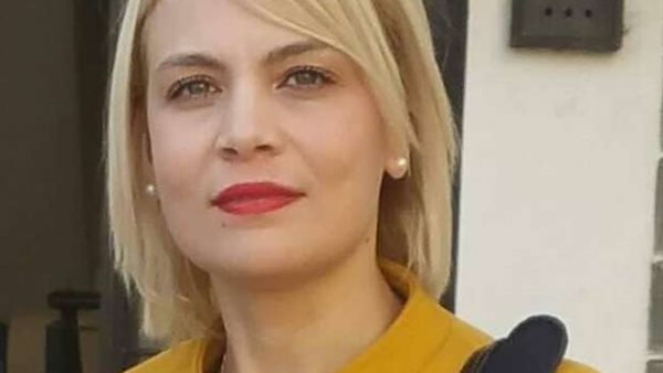 خبيرة في الشؤون الدولية