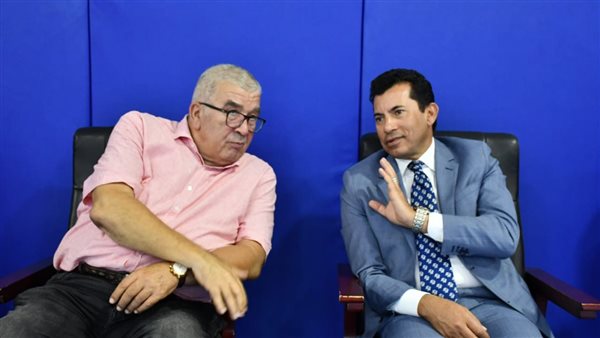 الدكتور أشرف صبحي