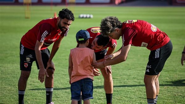 لاعبو الاهلى واستقبال