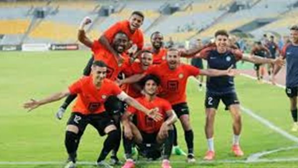 فرحة لاعبي البنك