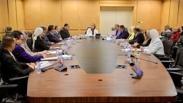 الاجتماع الأول للجنة