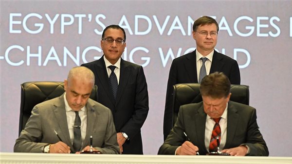 مصطفى مدبولي يشهد