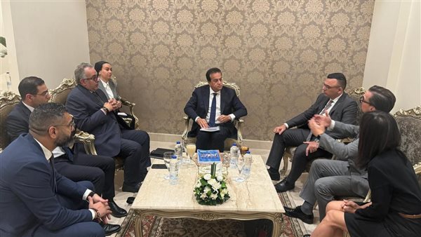 جانب من لقاء وزير