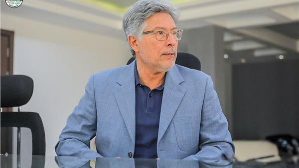 بيريرا يفتح النار