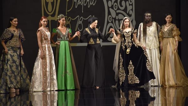 مصممة الأزياء الجزائرية