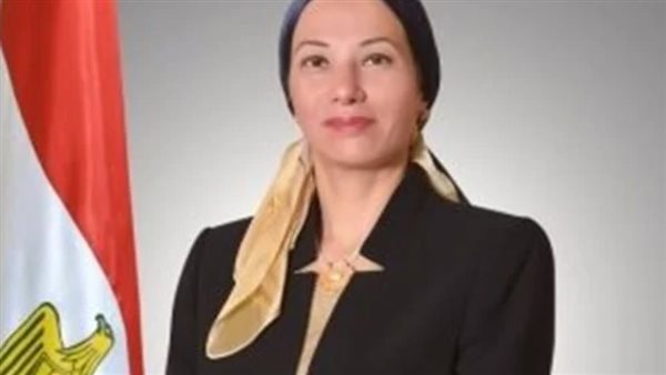 وزيرة البيئة 