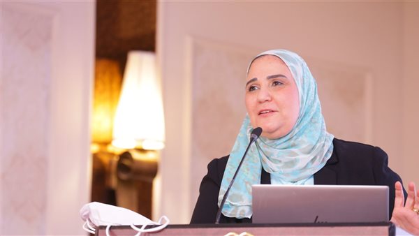 نيفين القباج وزيرة