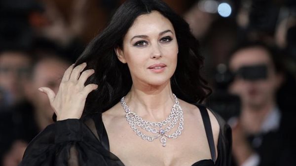  الممثلة الإيطالية