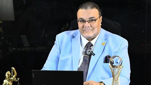 الدكتور علاء نصر