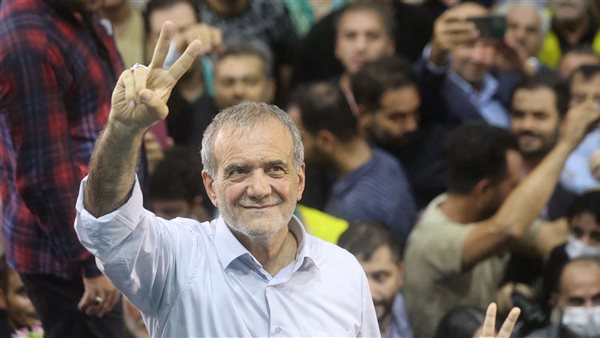 الرئيس الايراني مسعود