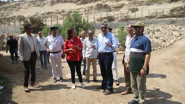  محافظ الجيزة خلال