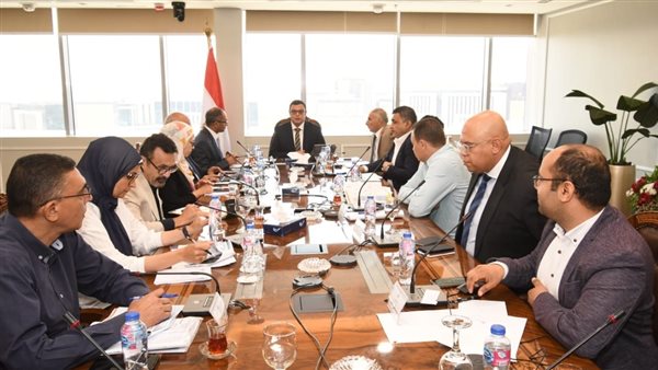 اجتماع وزير الإسكان