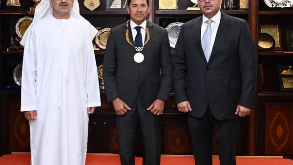 تهنئة وزير الشباب